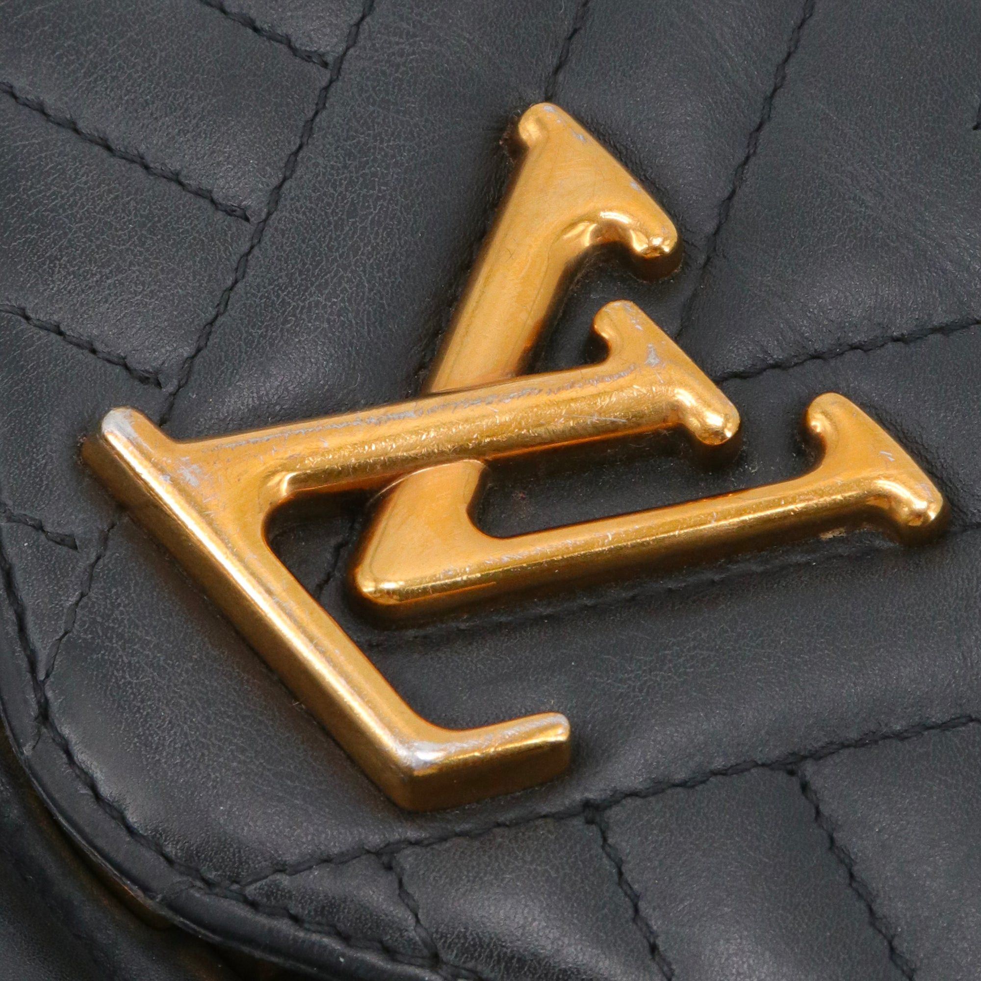 Louis Vuitton LOUIS VUITTON - Louis Vuitton New Wave shoulder bag in black leather Size ONE SIZE - 5 Thumbnail