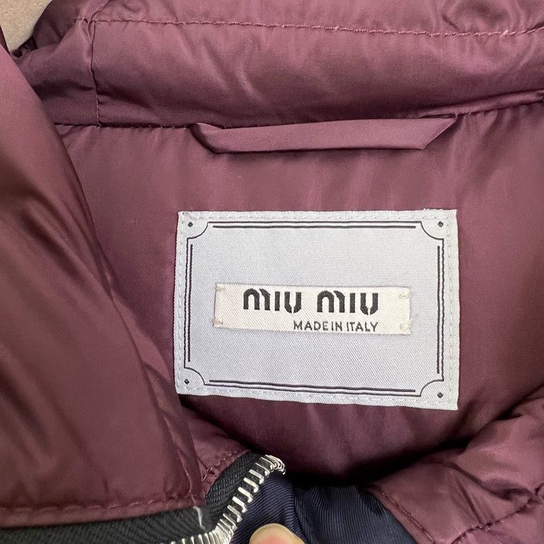 Miu Miu Miumiu Navy Down Jacket with Fur Hood Size XS / US 0-2 / IT 36-38 - 3 Thumbnail