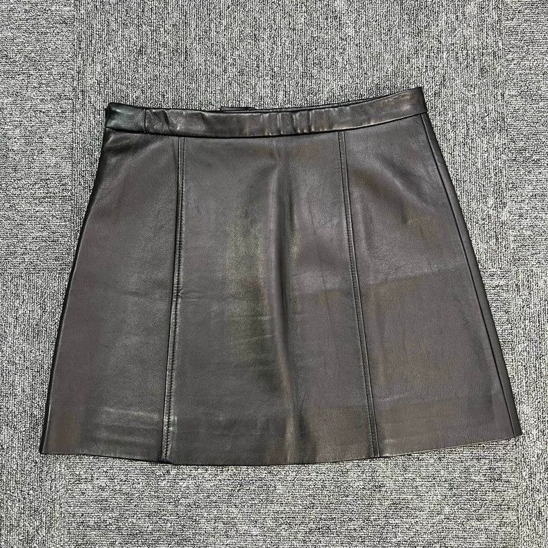 Prada Miumiu Black Lambskin Mini Skirt Size 38" / US 16 / IT 52 - 2 Thumbnail