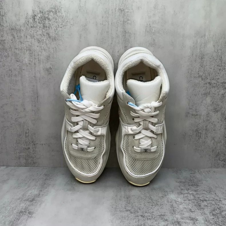 Chanel Chanel Beige Sneakers Size 36 Size US 6 / IT 36 - 6 Thumbnail