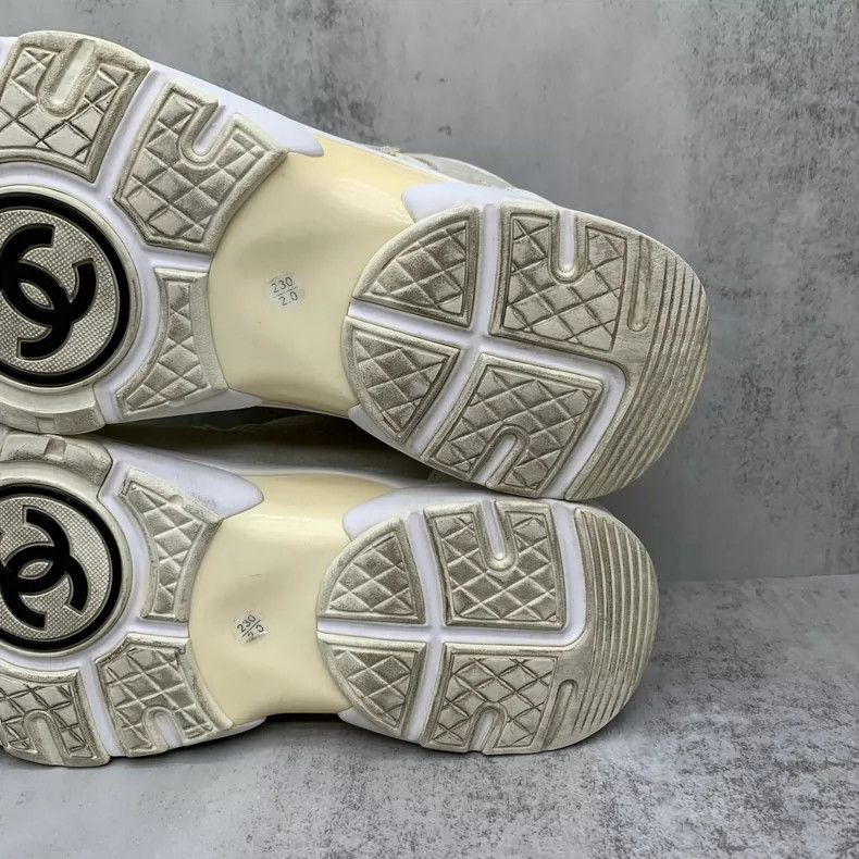 Chanel Chanel Beige Sneakers Size 36 Size US 6 / IT 36 - 9 Thumbnail