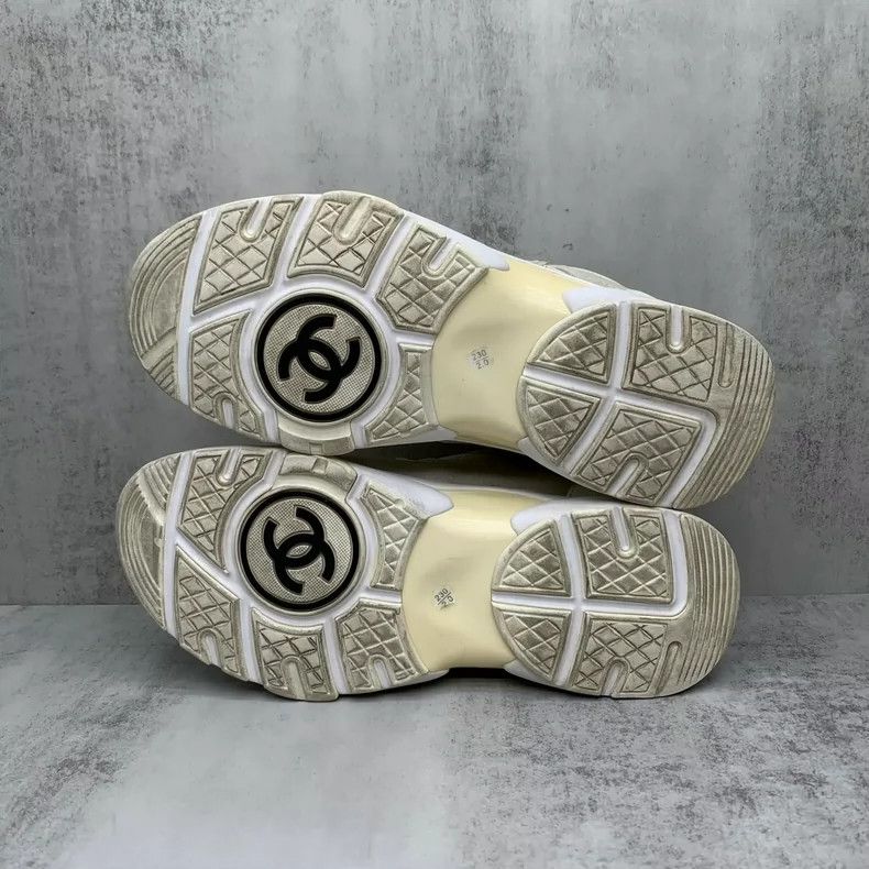 Chanel Chanel Beige Sneakers Size 36 Size US 6 / IT 36 - 7 Thumbnail