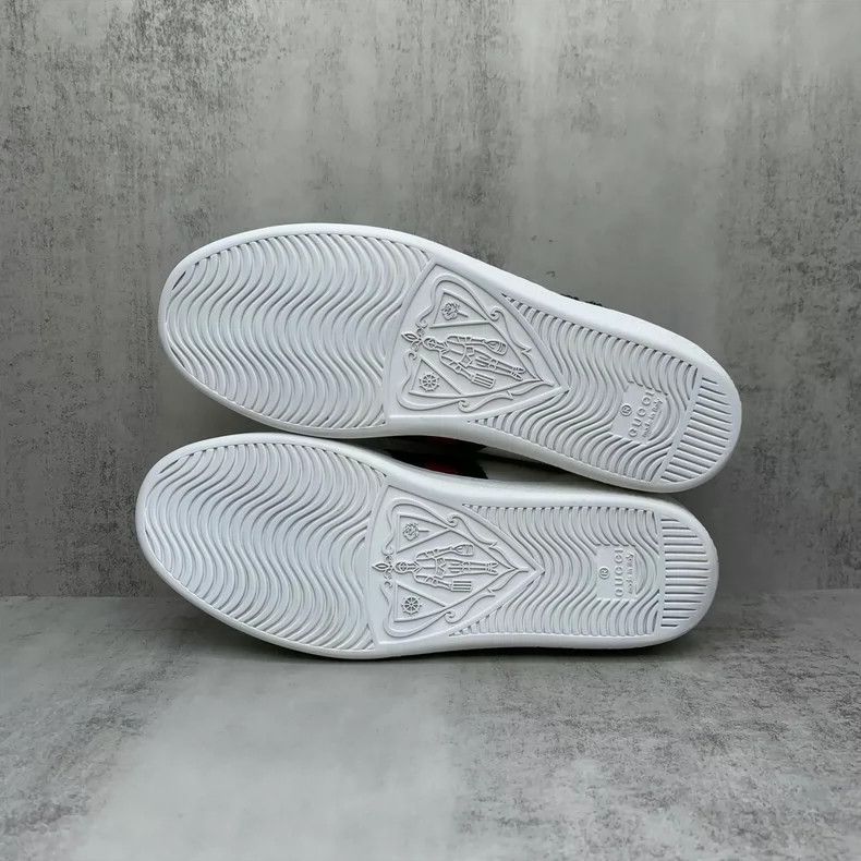 Gucci Gucci White Sneakers with Arrow Design Size US 6 / IT 36 - 7 Thumbnail