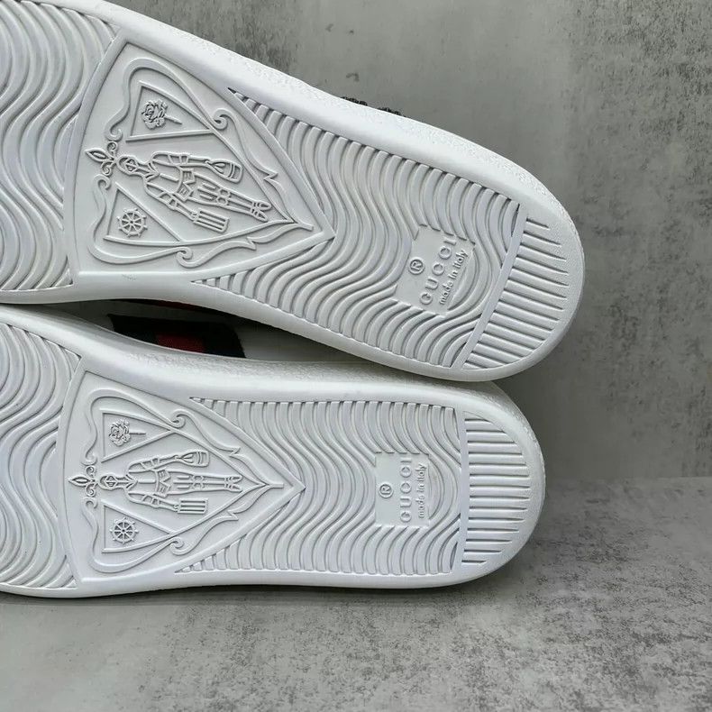 Gucci Gucci White Sneakers with Arrow Design Size US 6 / IT 36 - 9 Thumbnail