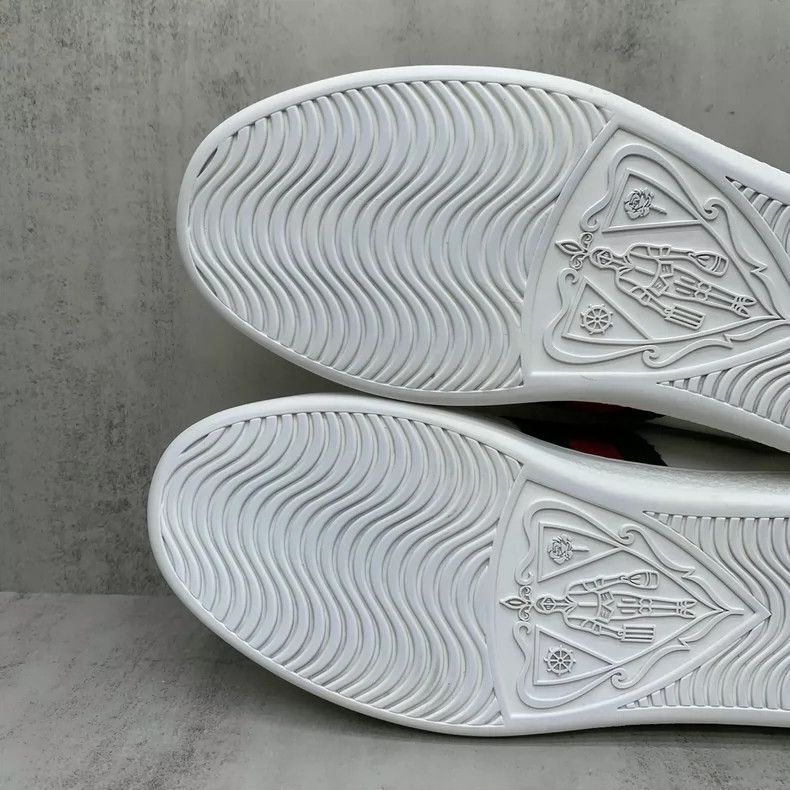 Gucci Gucci White Sneakers with Arrow Design Size US 6 / IT 36 - 8 Thumbnail