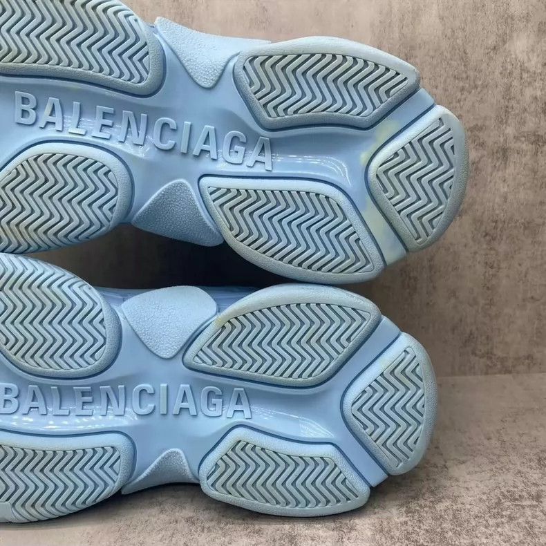 Balenciaga Balenciaga Triple S Blue Dad Sneakers Size US 8 / EU 41 - 9 Thumbnail