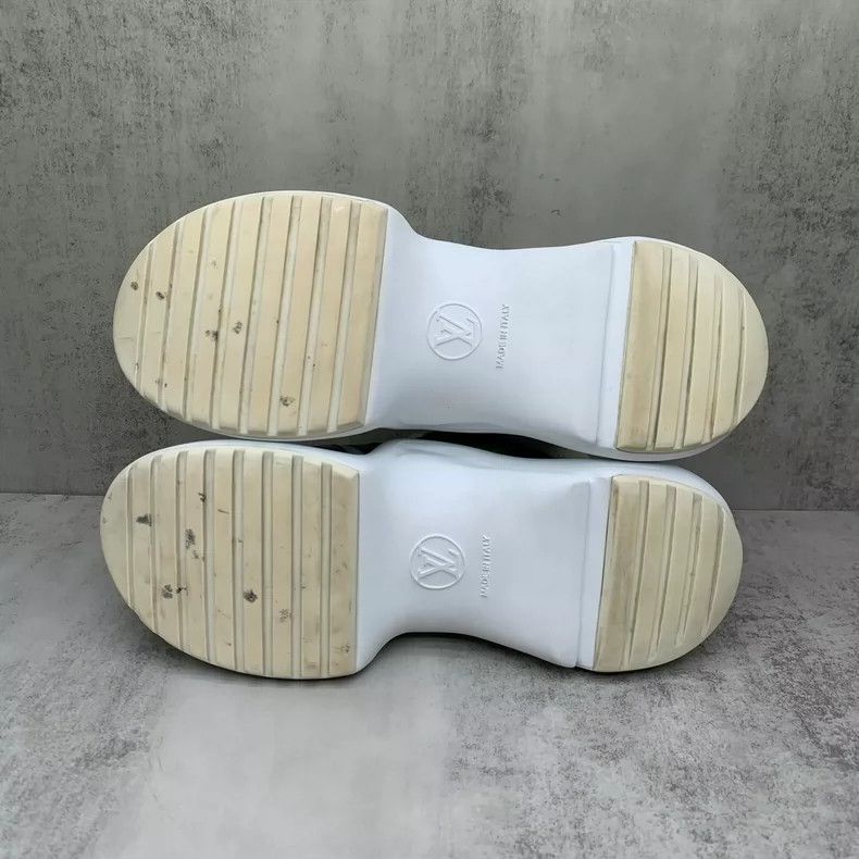 Louis Vuitton Green Dad Sneakers with White Accents Size US 11 / EU 44 - 7 Thumbnail