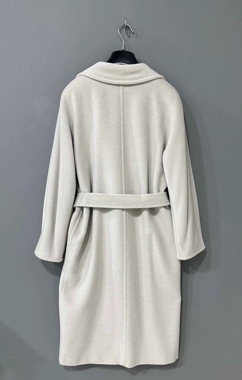 Max Mara Long Coat by MaxMara in White Size S / US 4 / IT 40 - 3 Thumbnail