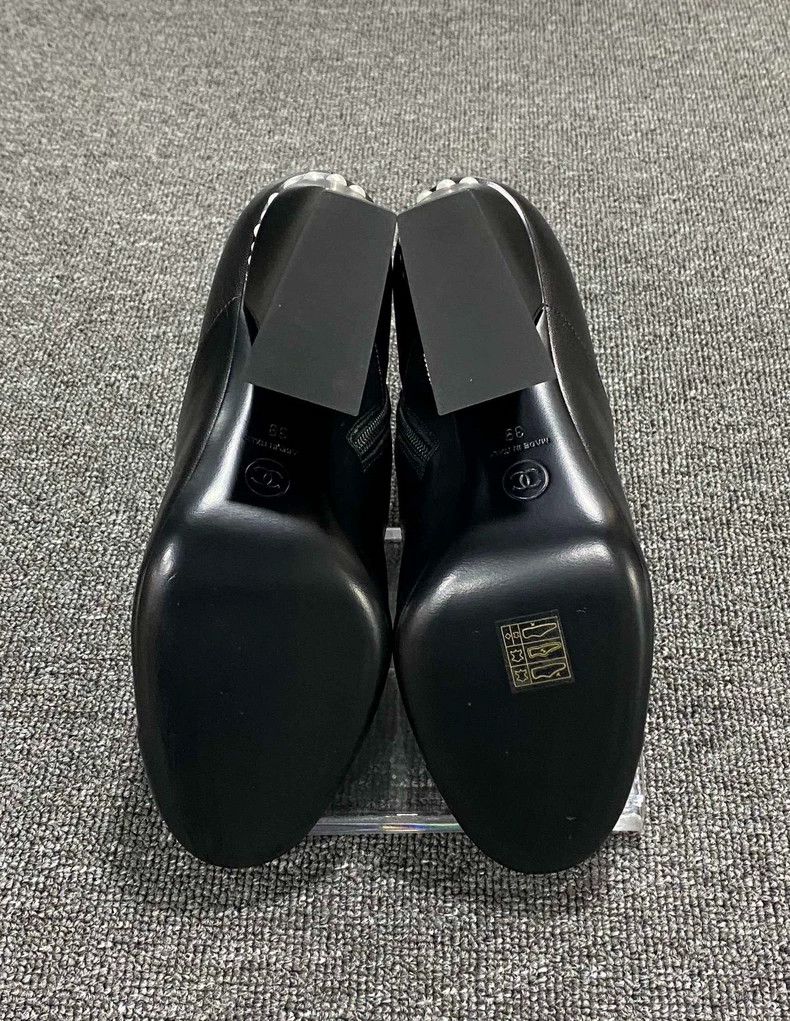 Chanel Chanel Pearl Logo High Heels Ankle Boots Size US 8 / IT 38 - 6 Thumbnail