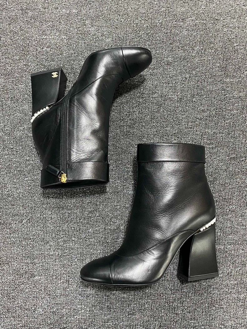 Chanel Chanel Pearl Logo High Heels Ankle Boots Size US 8 / IT 38 - 2 Thumbnail