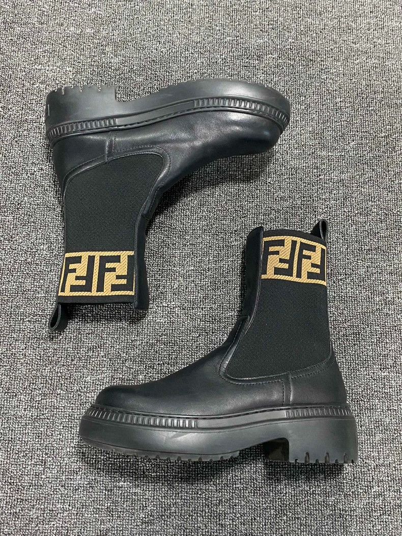 Fendi Classic Fendi Short Boots with Logo Design Size US 6 / IT 36 - 2 Thumbnail