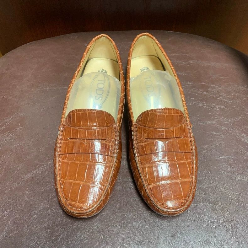 Tod's ToDs Leather Fish Skin Loafers, Size 35.5 Size US 5 / IT 35 - 2 Thumbnail