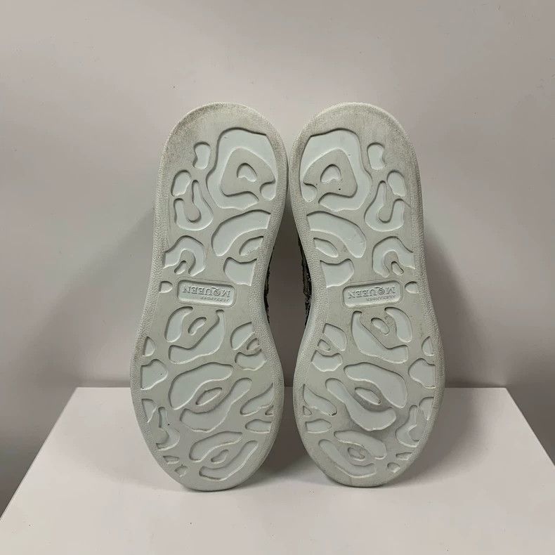 Alexander McQueen Alexander McQueen Embroidered Sneaker Shoes Size US 6 / IT 36 - 7 Thumbnail