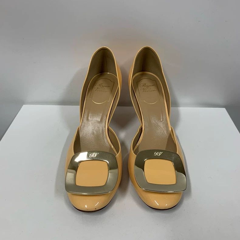 Roger Vivier Roger Vivier Patent Leather High Heels Size 36.5 Size US 6 / IT 36 - 2 Thumbnail