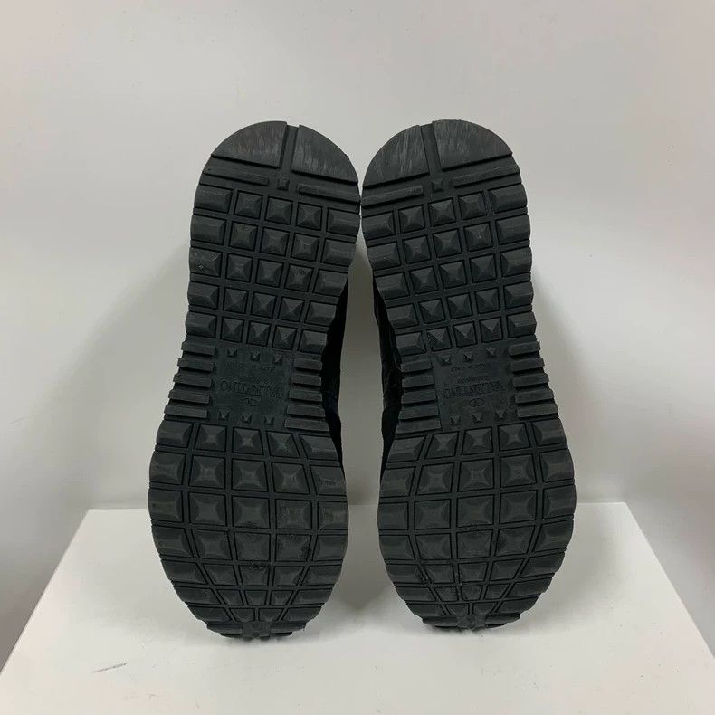 Valentino Valentino Sneakers in Excellent Condition Size US 10 / IT 40 - 7 Thumbnail