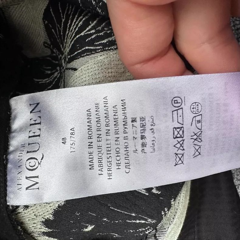 Alexander McQueen Alexander McQueen Butterfly Print Suit Pants Size 42" / US 20 - 6 Thumbnail