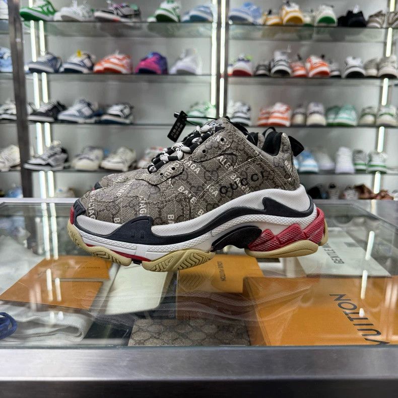 Balenciaga Balenciaga Gucci Triple S Dad Sneakers Size 35 Size US 5 / EU 37 - 2 Thumbnail
