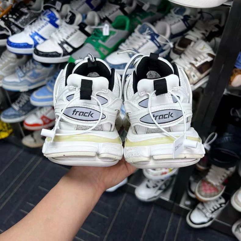 Balenciaga Balenciaga Track Sneakers Size 36 Size US 6 / IT 36 - 5 Thumbnail