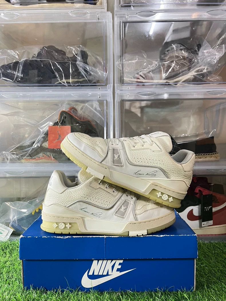 Louis Vuitton Louis Vuitton LV Trainer Sneakers White Cement Size US 8.5 / EU 41-42 - 3 Thumbnail