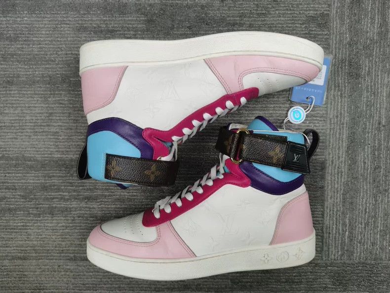Louis Vuitton Louis Vuitton Pink Blue High-Top Sneakers Size US 7 / IT 37 - 5 Thumbnail
