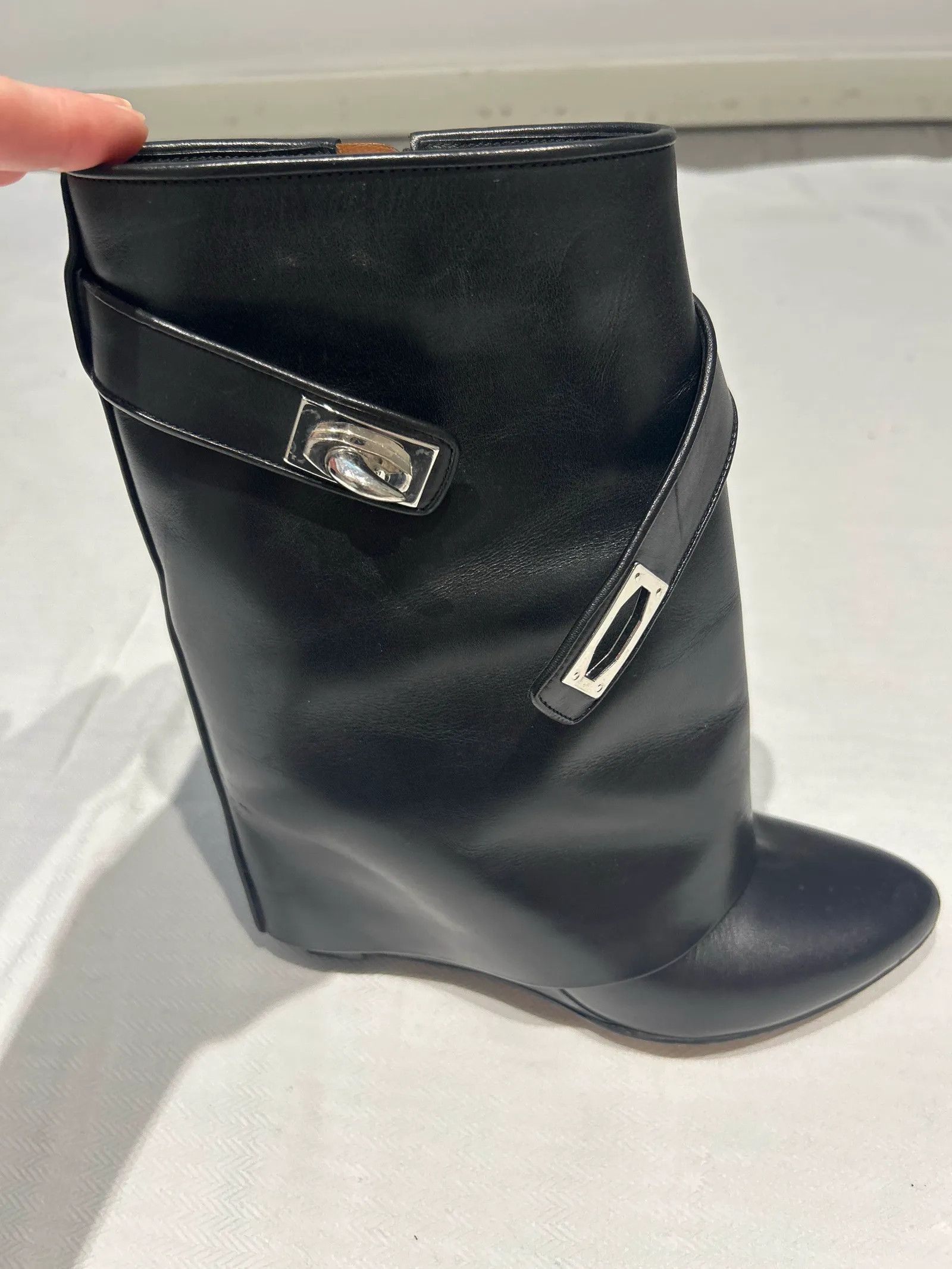 Givenchy Givenchy Shark leather boots Boots Size US 10 / IT 40 - 4 Thumbnail