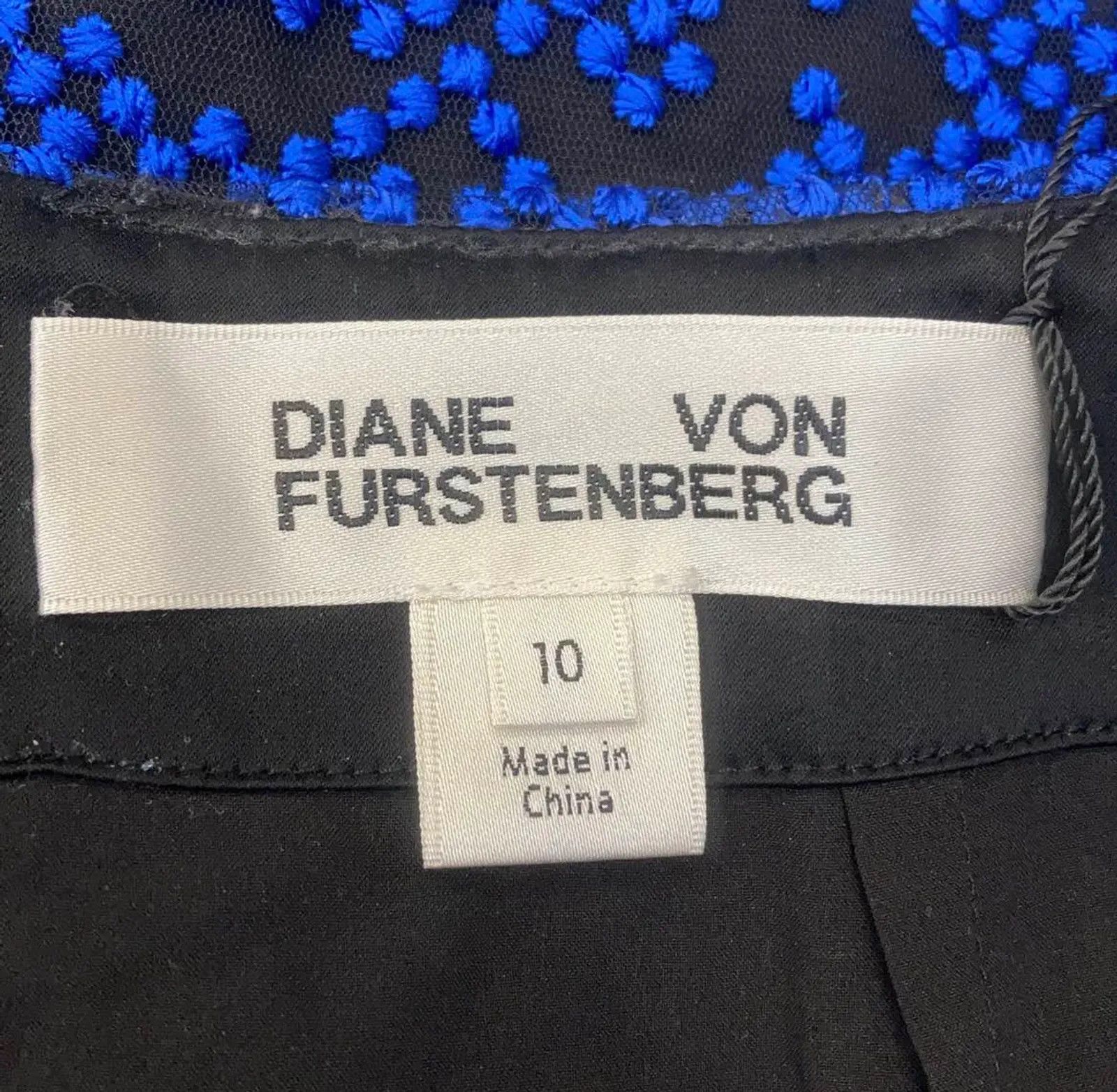 Diane von Furstenberg Diane von Furstenberg Skirt Size 28" / US 6 / IT 42 - 2 Thumbnail