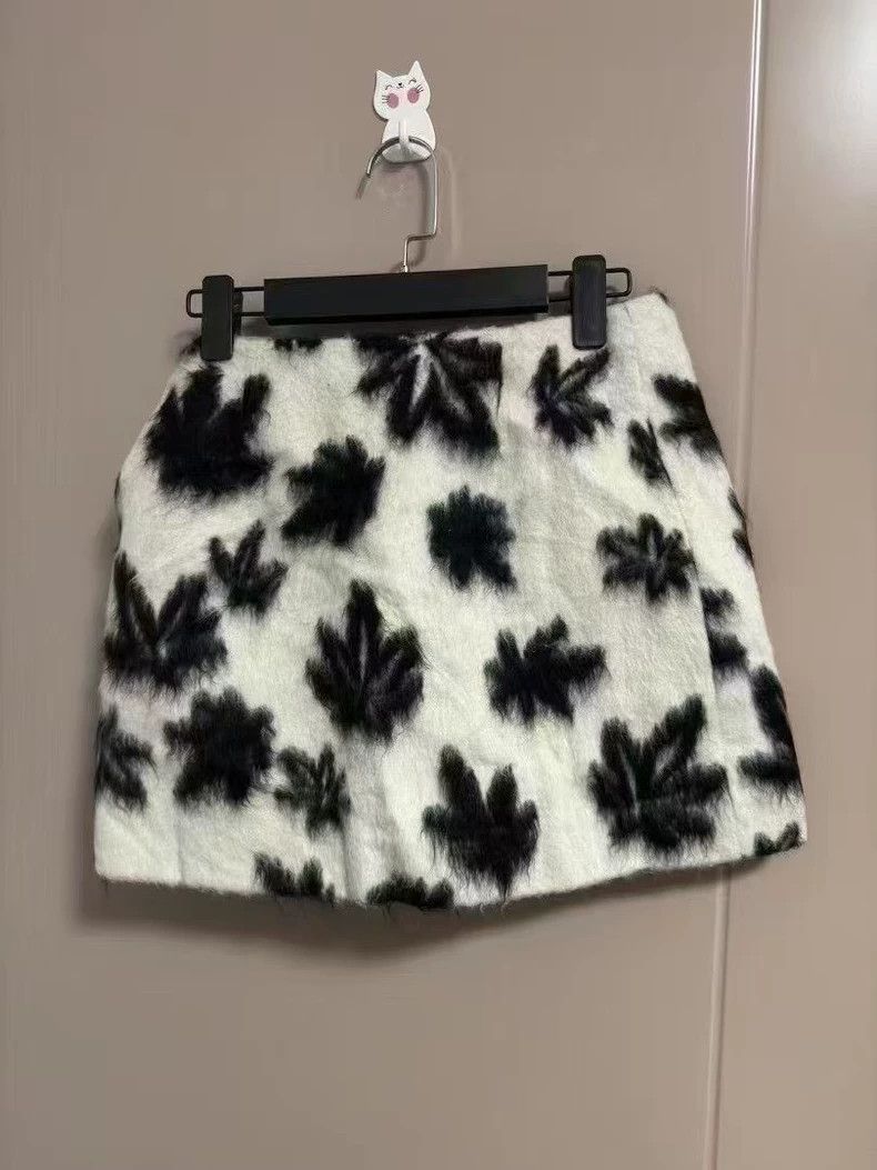 Alexander Wang Alexander Wang Floral Print Mini Skirt Size 22" - 2 Thumbnail