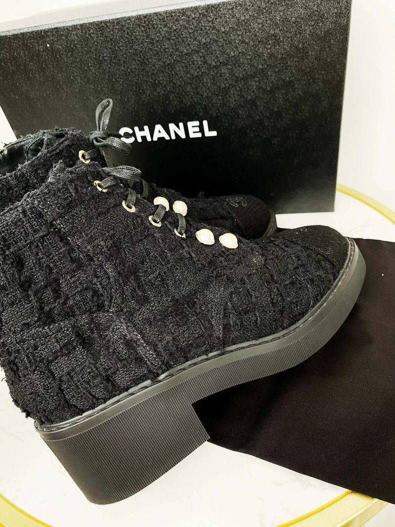 Chanel Chanel Pearl Knit Ankle Boots Size 38 Size US 8 / IT 38 - 2 Thumbnail