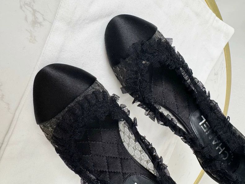 Chanel Chanel Lace High Heels Size 34.5 Size US 4 / IT 34 - 2 Thumbnail