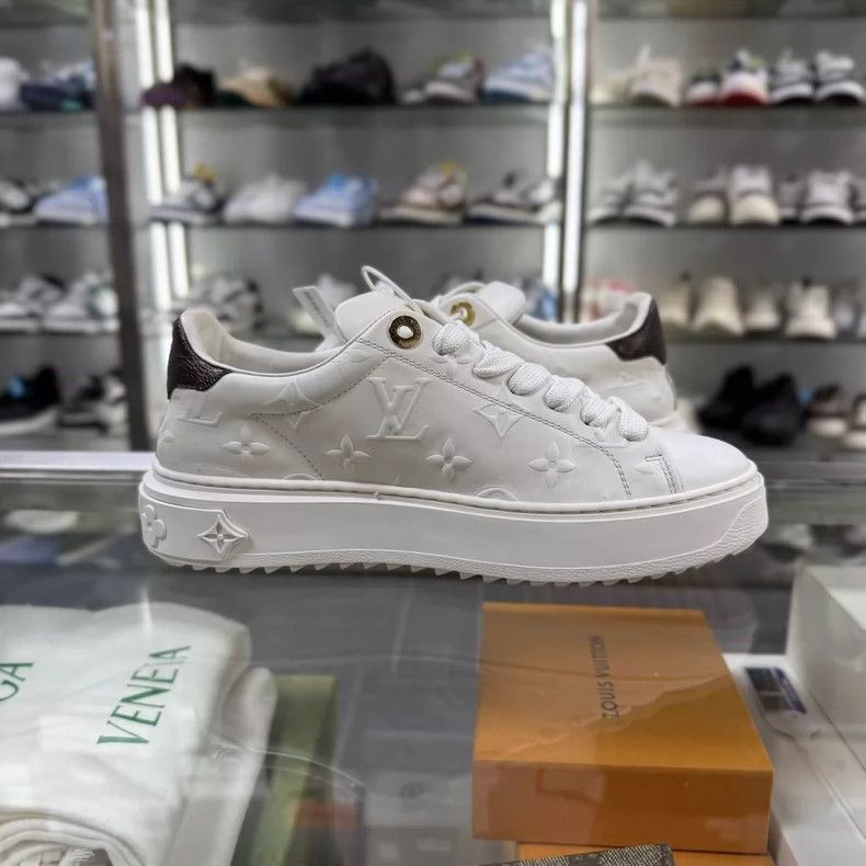 Louis Vuitton Louis Vuitton White Timr Out Sneakers Size US 6 / EU 39 - 4 Thumbnail
