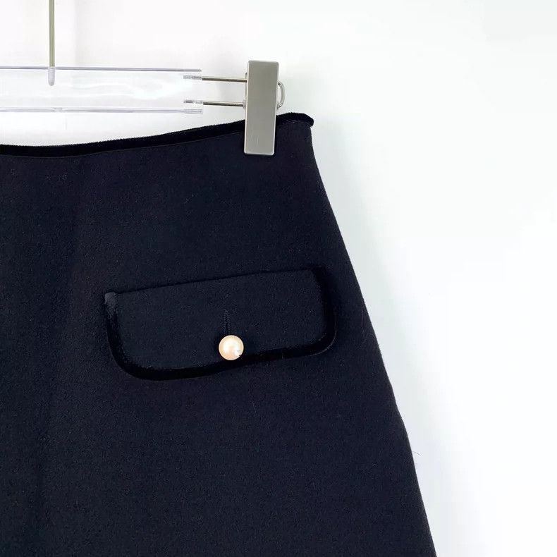 Miu Miu MiuMiu Black Wool A-Line Skirt with Buttons Size 40" / US 18 - 3 Thumbnail