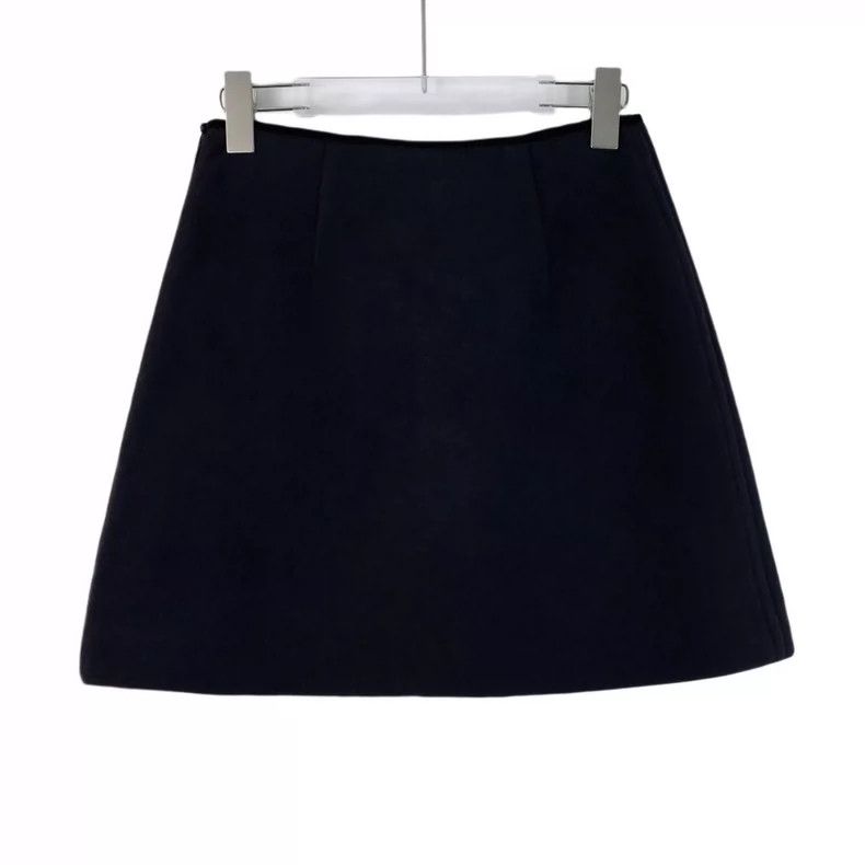 Miu Miu MiuMiu Black Wool A-Line Skirt with Buttons Size 40" / US 18 - 2 Thumbnail