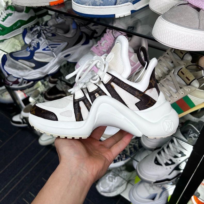Louis Vuitton LV Archlight Dad Sneakers Size 35 Size US 5 / IT 35 - 4 Thumbnail