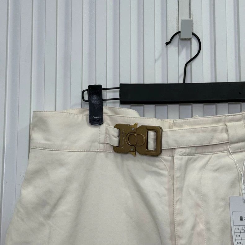 Dior Dior Functional Buckle Shorts in Beige Color Size US 44 / EU 60 - 3 Thumbnail