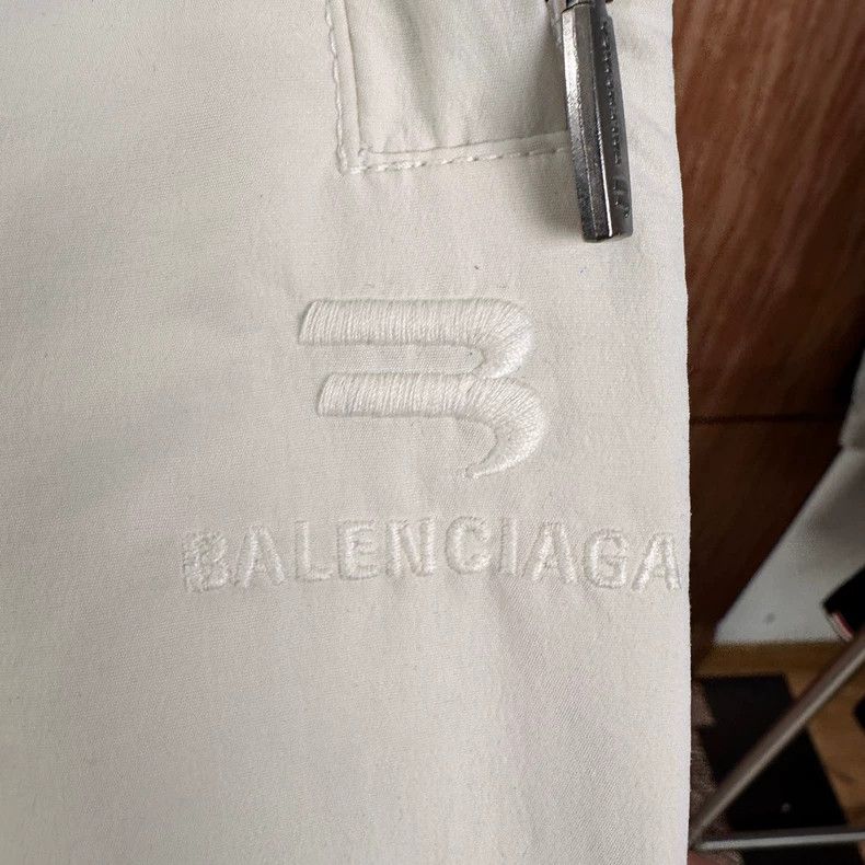 Balenciaga Balenciaga Beige Double Hook Cargo Pants S Size Size US 30 / EU 46 - 3 Thumbnail