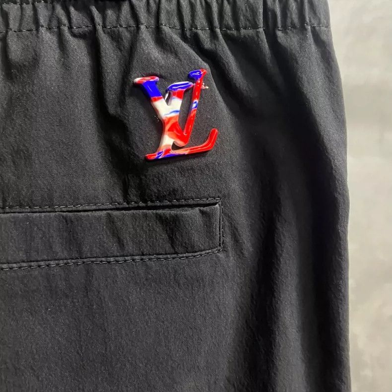 Louis Vuitton Louis Vuitton NBA Black Joggers with Logo Size US 34 / EU 50 - 4 Thumbnail