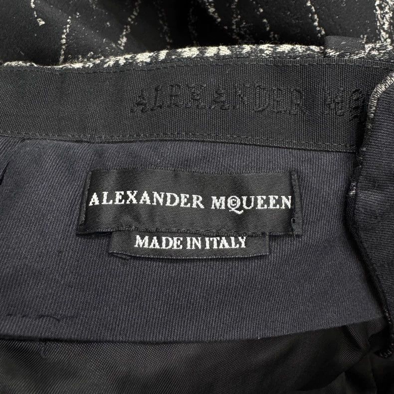 Alexander McQueen Alexander McQueen Graffiti Casual Pants-yf Size US 44 / EU 60 - 3 Thumbnail