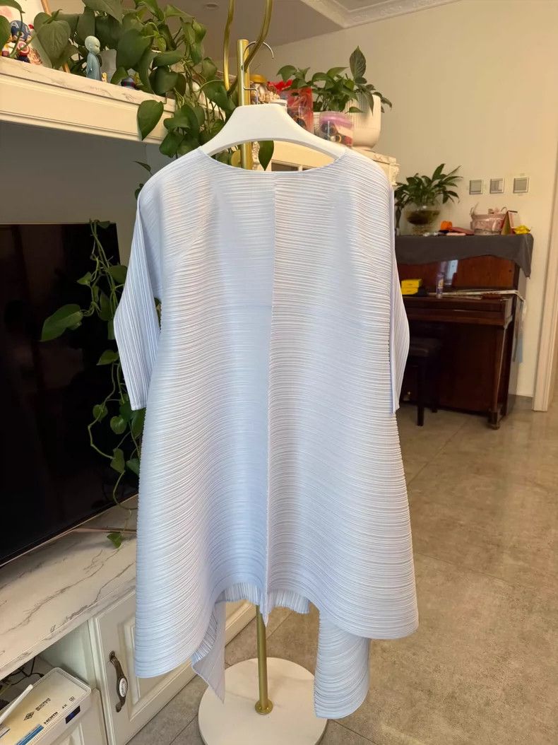 Issey Miyake Issey Miyake Pleated Dress in Ice Blue-yf Size 22" - 6 Thumbnail