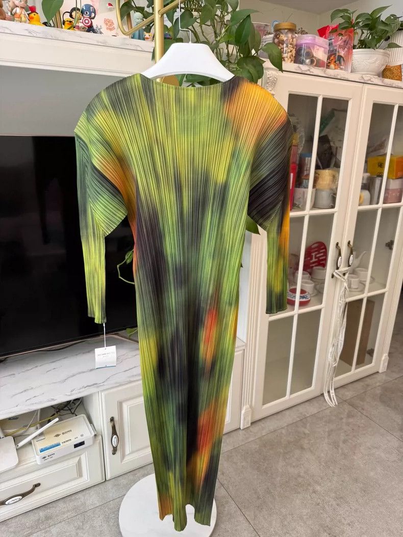 Issey Miyake Issey Miyake Pleated Green Dress Size 3-yf Size US 26 / EU 42 - 5 Thumbnail