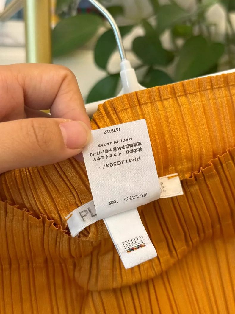 Issey Miyake Miyake Issey Pleated Skirt in Yellow-yf Size 38" / US 16 / IT 52 - 3 Thumbnail