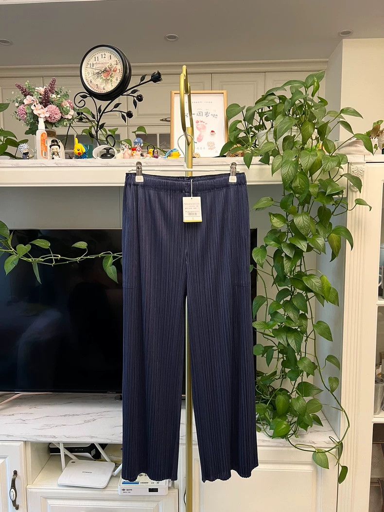 Issey Miyake Navy Blue Pleated Wide Leg Pants-yf Size US 26 / EU 42 - 2 Thumbnail