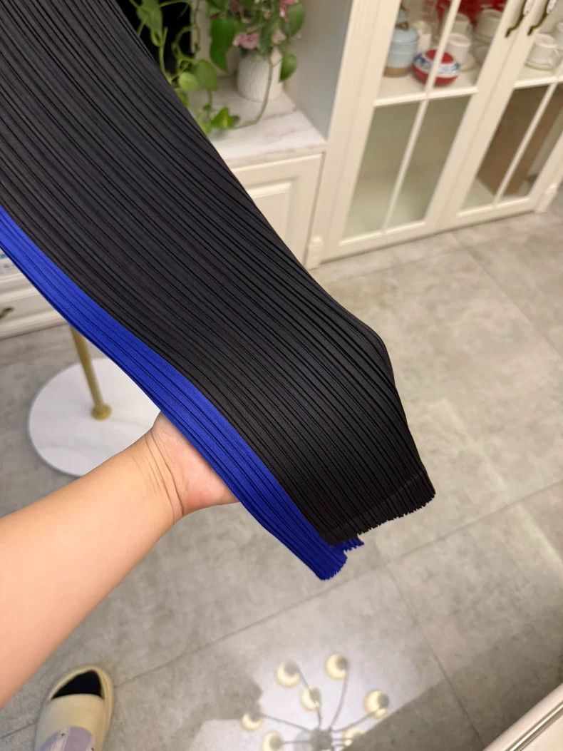 Issey Miyake Black Pants with Blue Side Stripes-yf Size US 26 / EU 42 - 2 Thumbnail