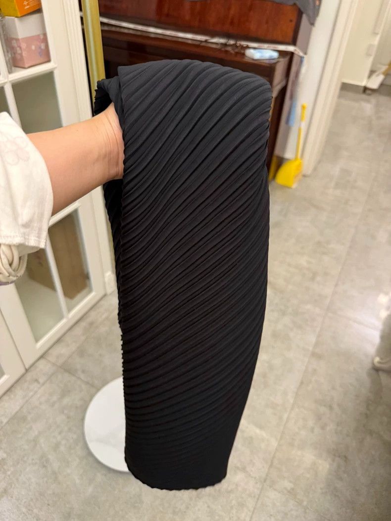 Issey Miyake Issey Miyake Black Wrap Skirt Brand New-yf Size US 44 / EU 60 - 8 Thumbnail