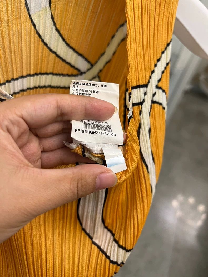 Issey Miyake Issey Miyake Yellow Dress with Patterns-yf Size 22" - 3 Thumbnail
