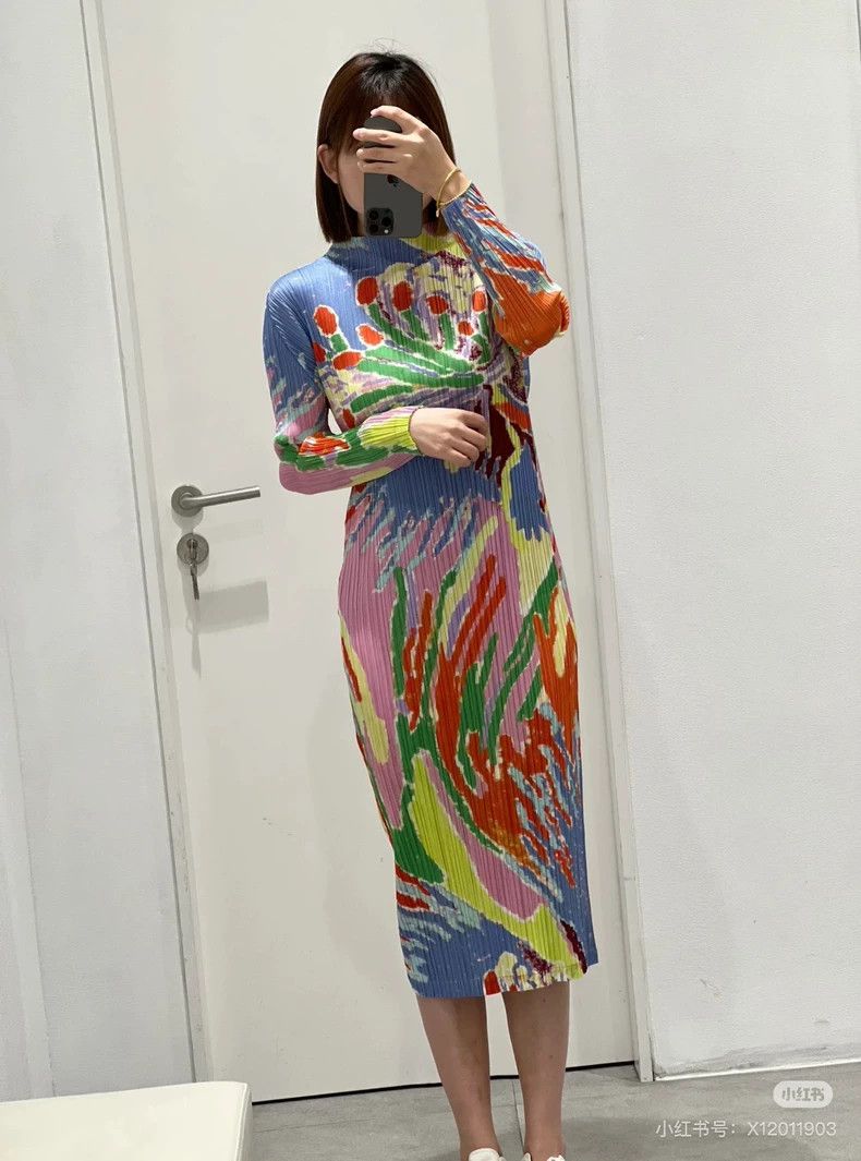 Issey Miyake Colorful Pleated Dress with Floral Design-yf Size 22" - 8 Thumbnail