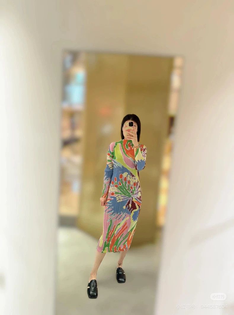 Issey Miyake Colorful Pleated Dress with Floral Design-yf Size 22" - 6 Thumbnail