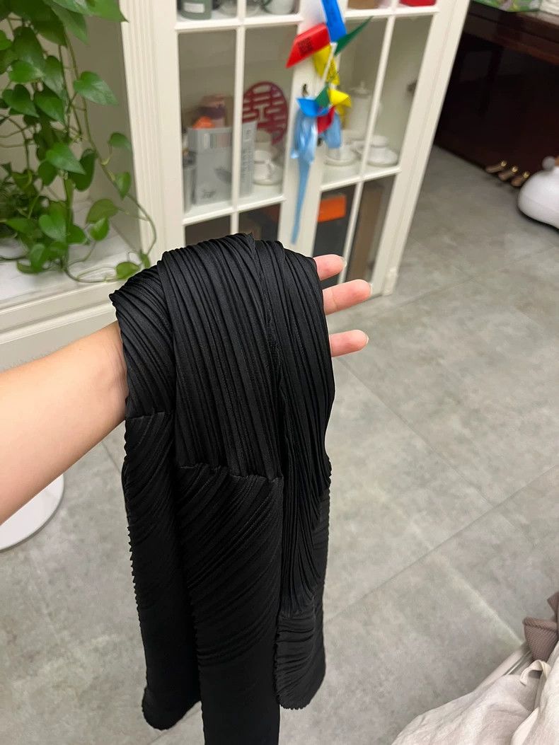 Issey Miyake Issey Miyake Pleated Dress in Black-yf Size US 26 / EU 42 - 5 Thumbnail
