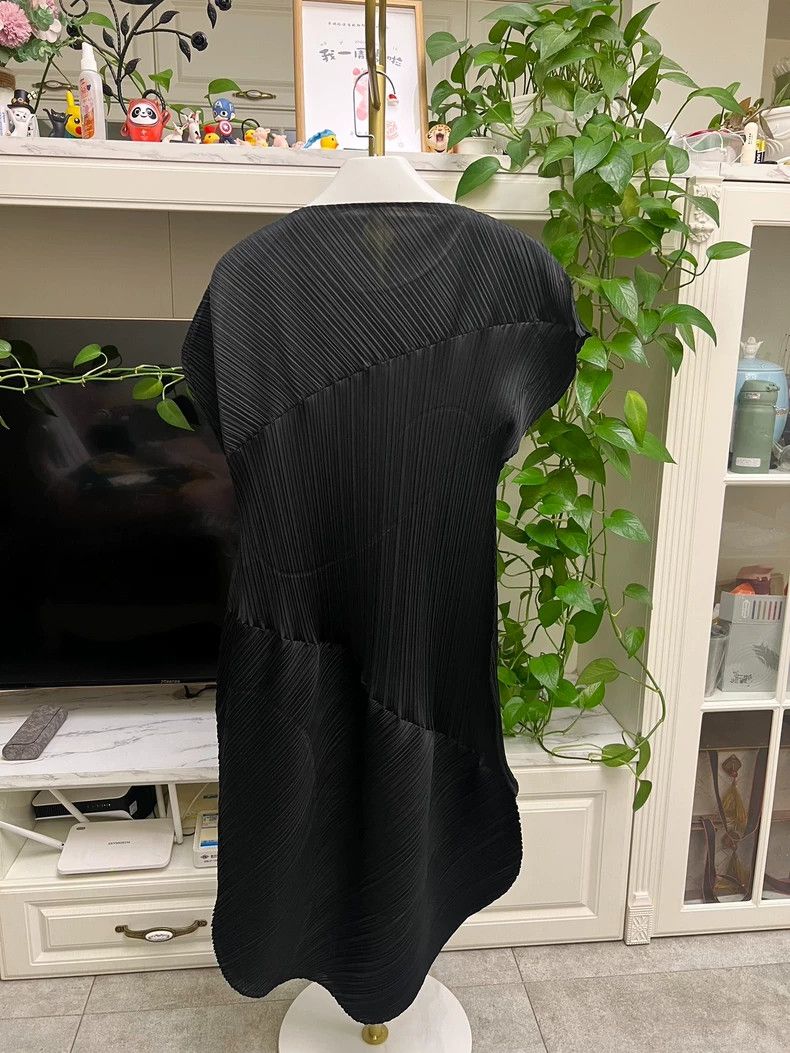 Issey Miyake Issey Miyake Pleated Dress in Black-yf Size US 26 / EU 42 - 4 Thumbnail