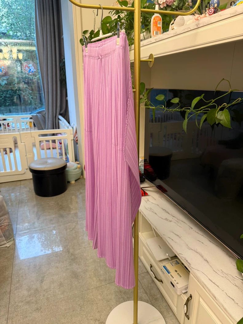 Issey Miyake Pleated Wide-Leg Pants in Light Purple-yf Size US 26 / EU 42 - 3 Thumbnail