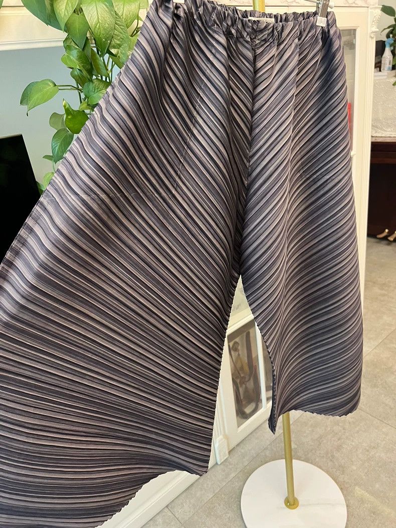 Issey Miyake Unique Grey Brown Wide Leg Pants-yf Size US 26 / EU 42 - 2 Thumbnail